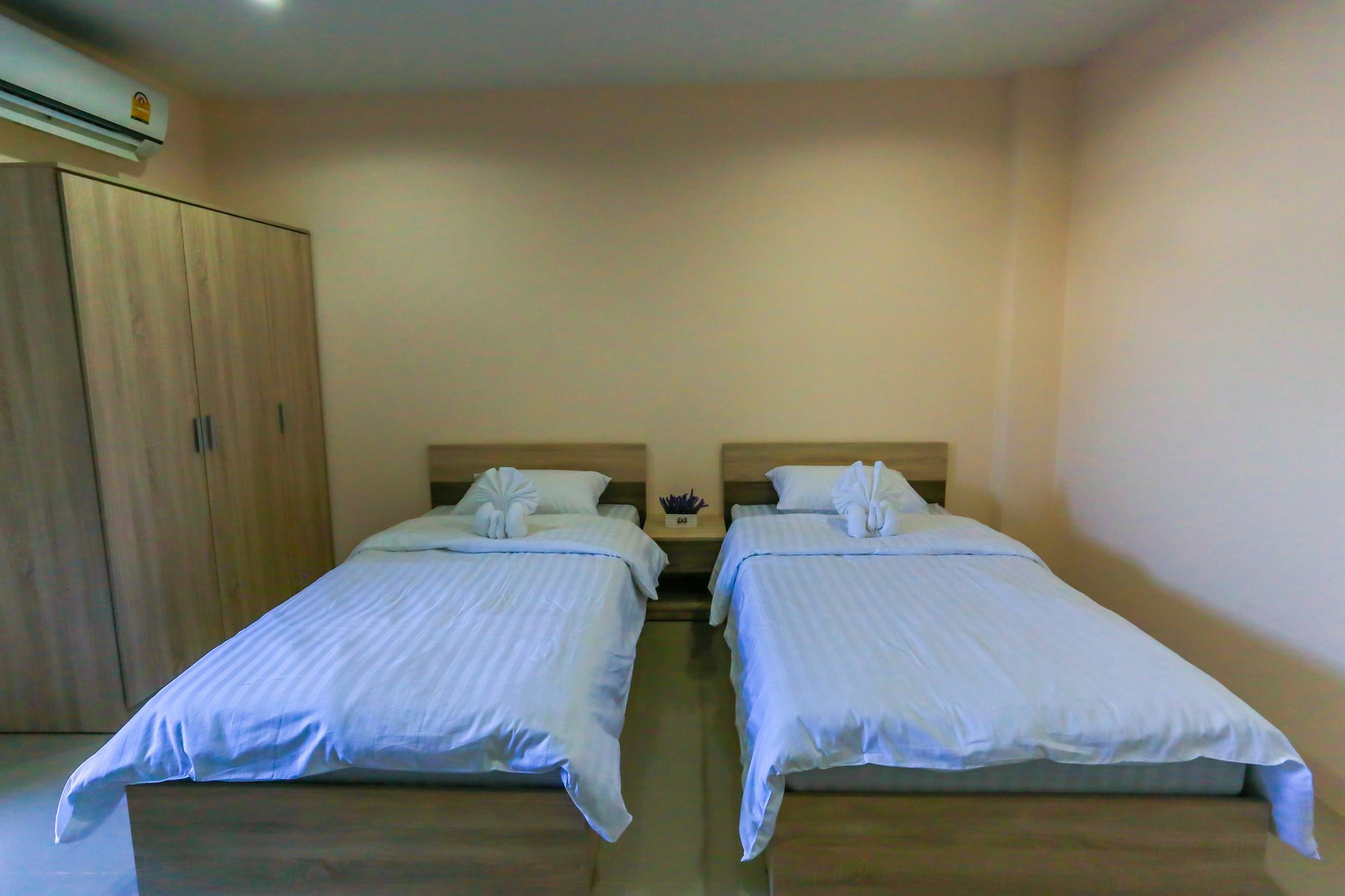 Tempo Plus Apartment Mae Sot Exterior photo